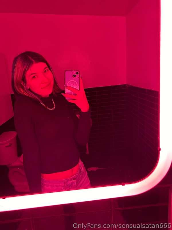 Pink lightening, yes or no?