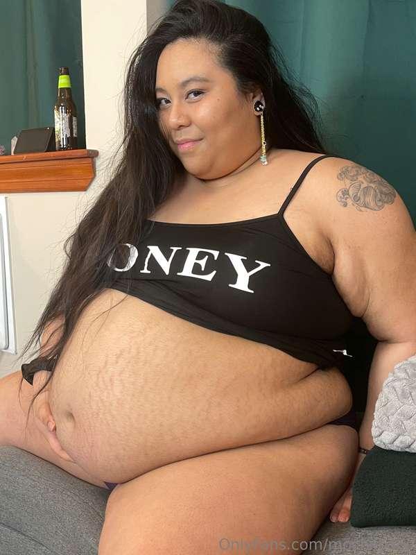 One Year of Gluttony - Family Reactions | Photo SetOriginall..
