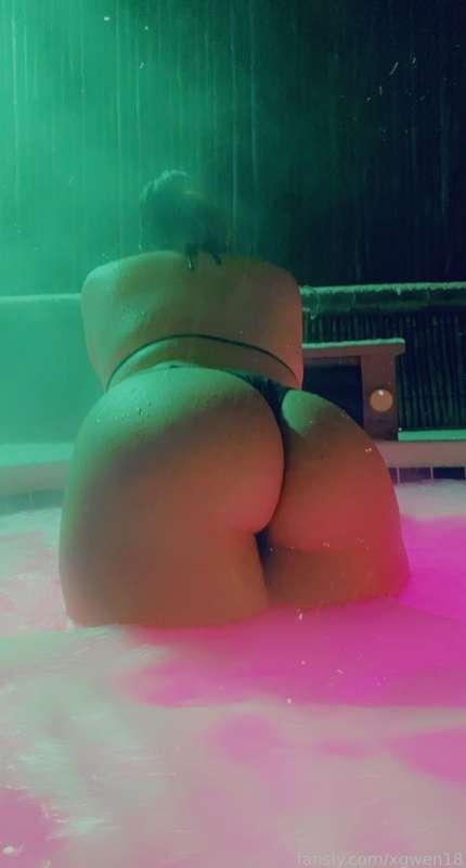 Wanna get steamy with me? 