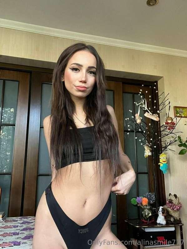 Would you like it if I walked around the house like that?😇