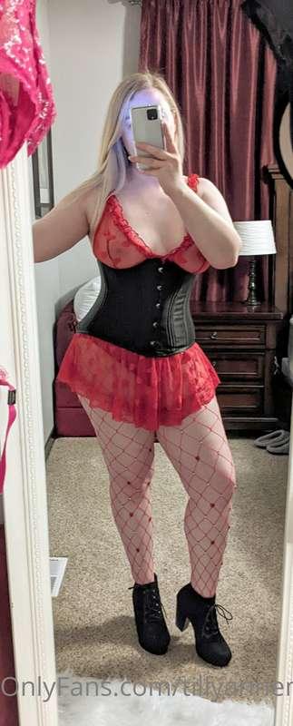 Another one of my alternative outfits for Wonderland that di..