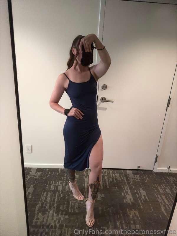 dinner time 😁 now i just need to be stuffed with a big dick ..