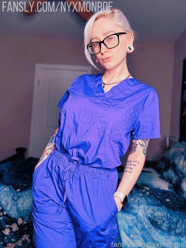Would you let Nurse Nyx take care of you? 🩺🥼

#boobs #bigboobs #tits #bigtits #titties #bigtitties #petite #alternative #pierced #piercings #tattoos #tattooed #sexy #cute #blueeyes #blonde #glasses