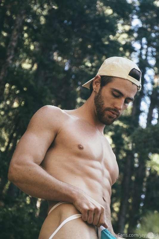 unloading my wood in the forest do you wanna join? 🪵