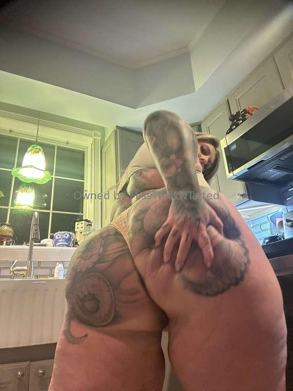 eat me for dinner