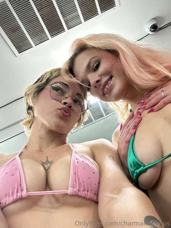 You looked like you needed your daily dose of underboob 😘