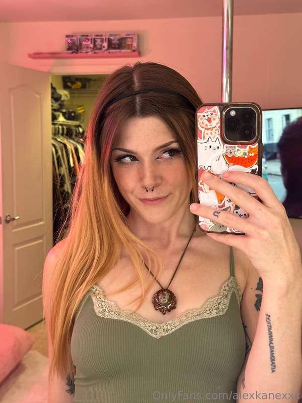 I have some time to do a couple customs this week💗💗 message ..