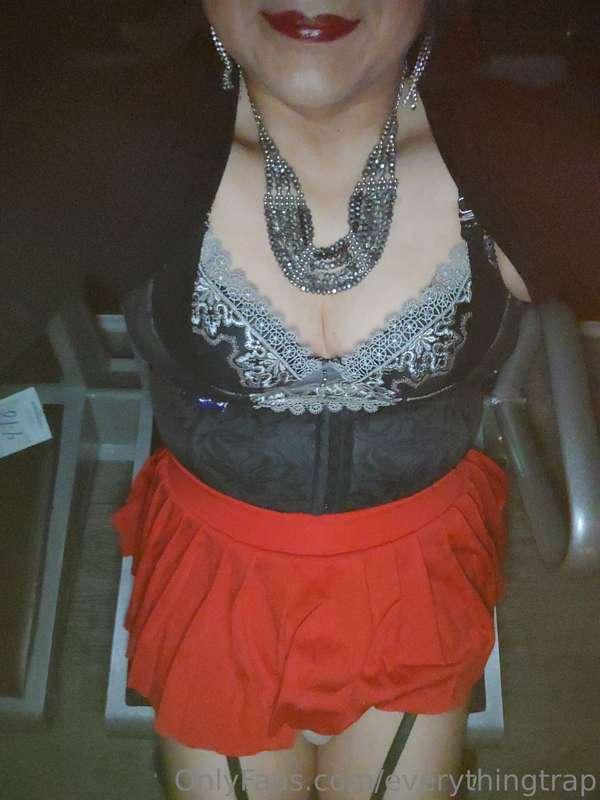 Heading to Jolar's this morning.  Hoping to make some new co..