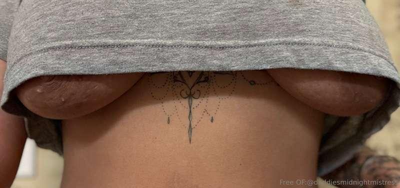 Oops… looks like my boobs couldn’t wait to say hi from under..