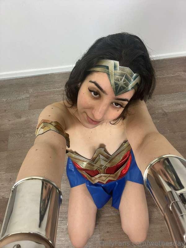Wonder woman in chastity😌😌💋 Free video teasing myself in pri..