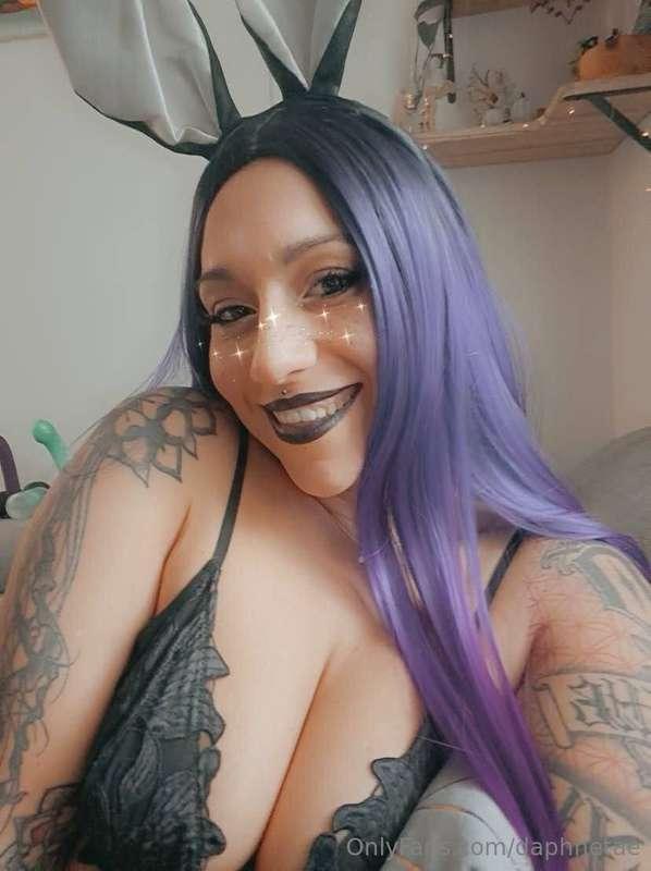 Do you like a big butt, tattoos and hidden piercings? 😋You a..