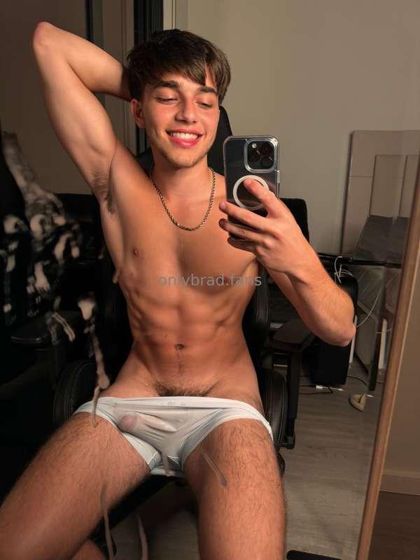 DM me for the full mirror cum video 🍆💦🪞 I drained my balls i..