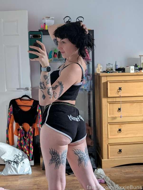 pixxiebuns image #2