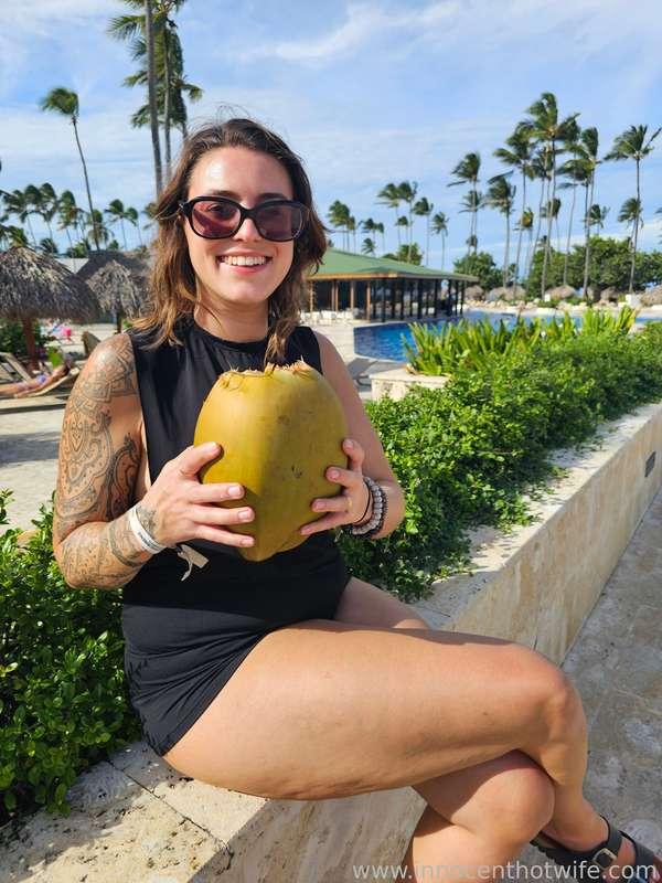 innocenthotwife image #1