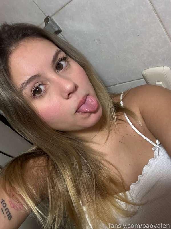I'm going to be honest... I'm really horny right now daddy 💦 I feel like a hot video call..or maybe a sexting.. 😈

@paovalen 

@paovalen 

#wetpussy #ass #bigass #asshole #anal #squirt #tits #boobs #flashtits #smalltits #nipples #teen #young #petite #cute #fyp
