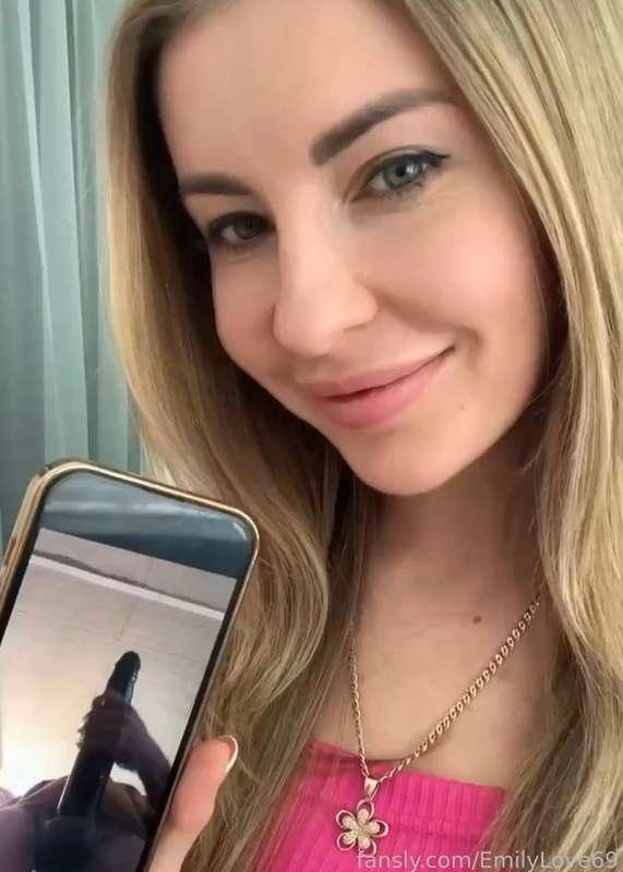 Wanna get custom Dick Ratings ???
2 minutes personal video 🍆🤏

Send me your pic or vid and add $40 tip

Just $30 for subscribers 😉

#fyp #custom #JOI #DickRatings #DickRate #JerkOffInstructions #sexy #emilylove