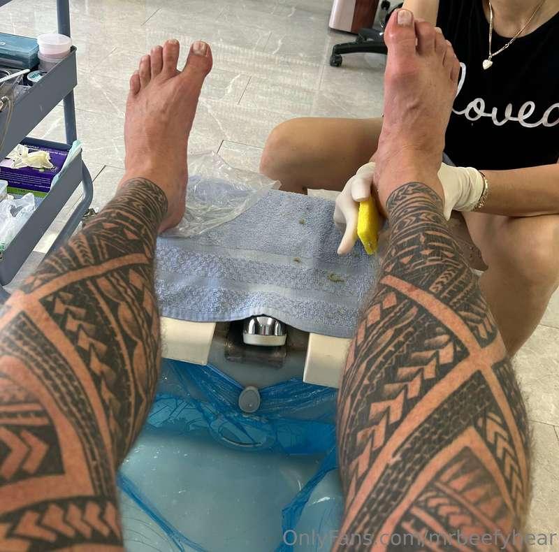 I was asked to post some pics of my BEAR feet,.. here ya go!..