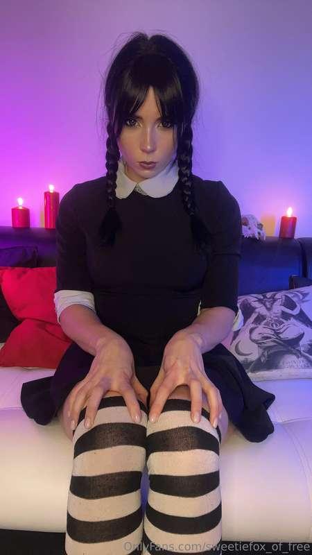 should i spread my legs for you? 🖤