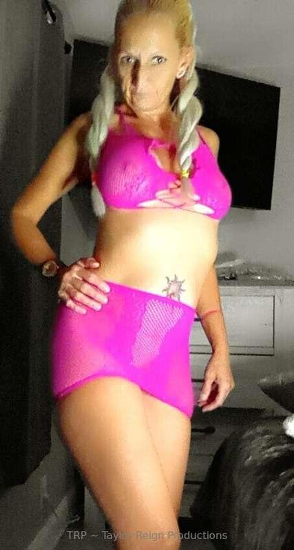 One of my favorite thing's to do is dressing up Sexy for u⚘️..