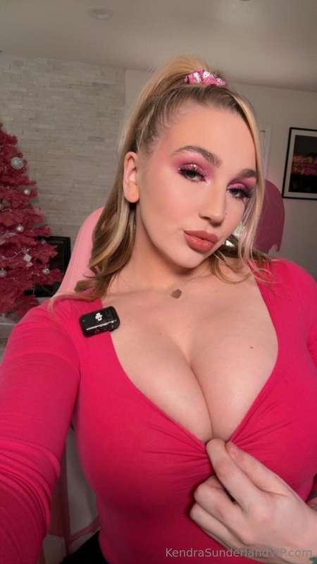 I’m ready to be a personal slut for my King 👑 so if you thin..