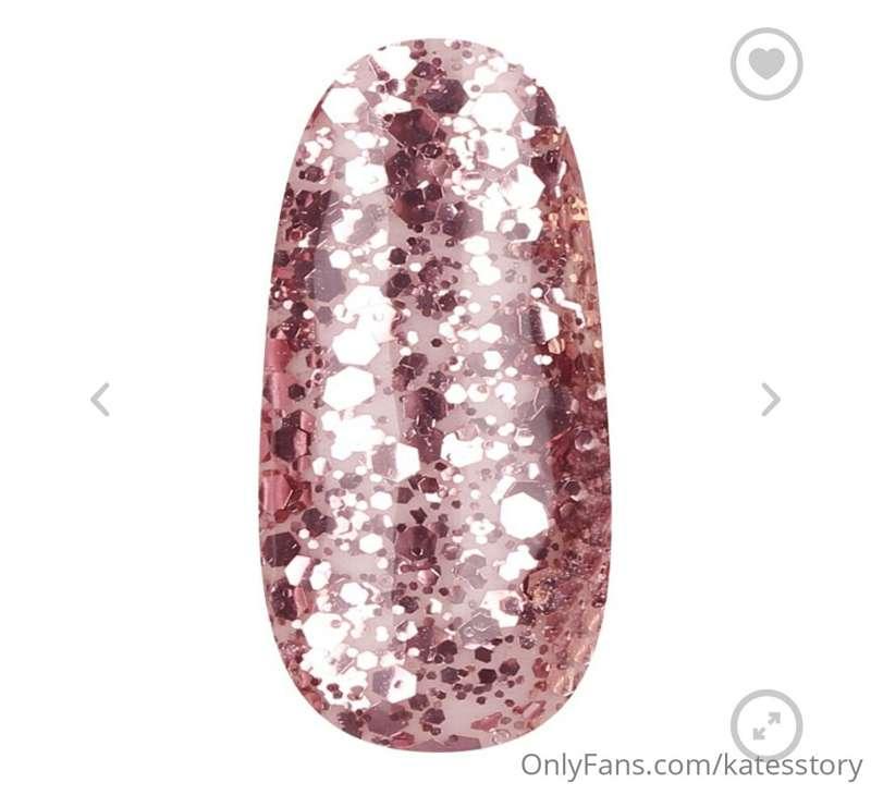 New pedi on Tuesday 😍🥰😍🥰 VOTE and SPOIL me with it .
Exclusi..