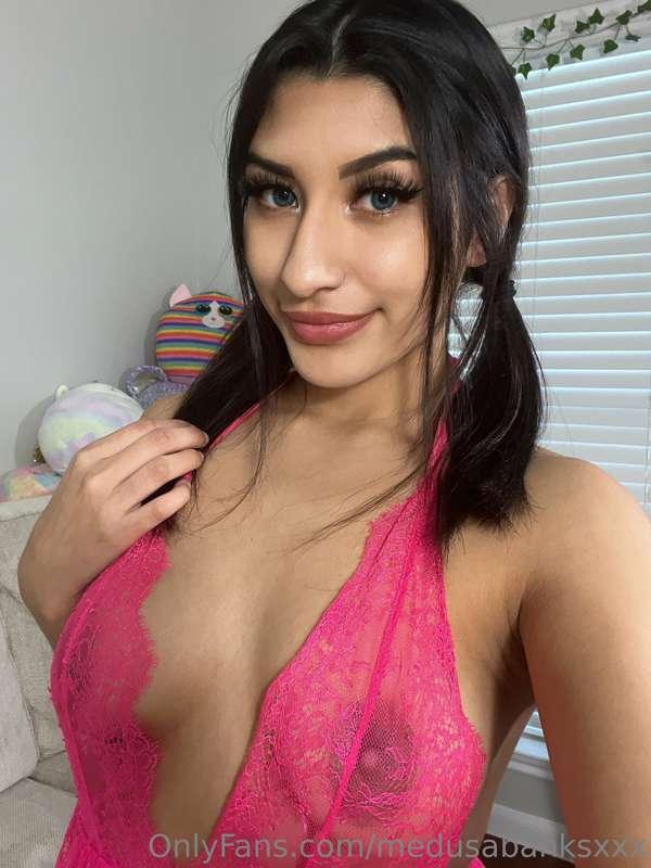 its Cinco de Mayo.. tip $5 if you would eat my taco papi.. I..
