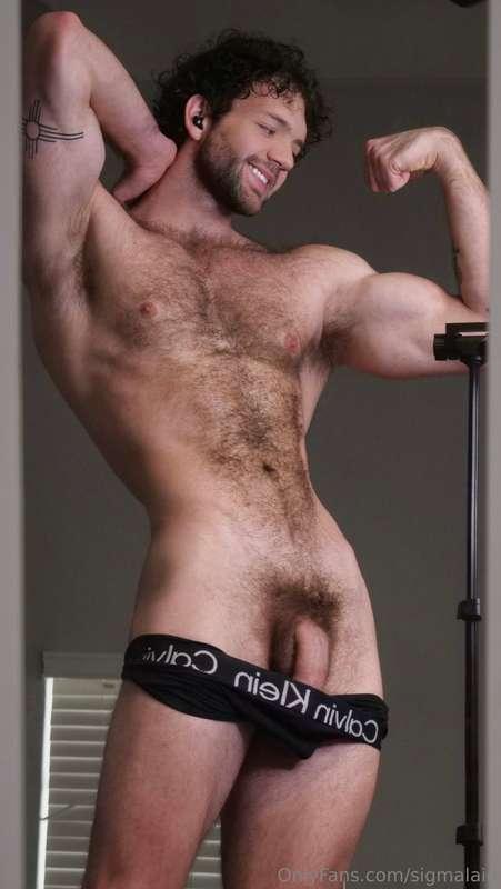 Every inch of me is something you’ll want to admire 🍆
