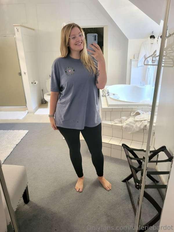 Swipe to undress me!