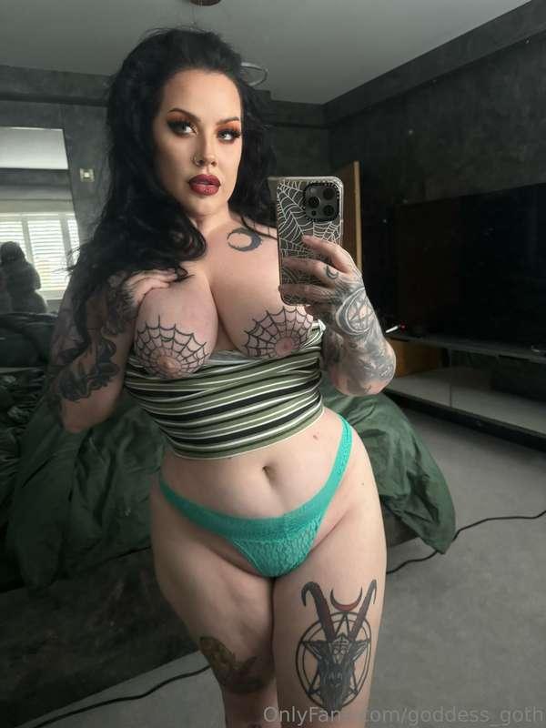 A fan has just bought this thong after I used it in a custom..