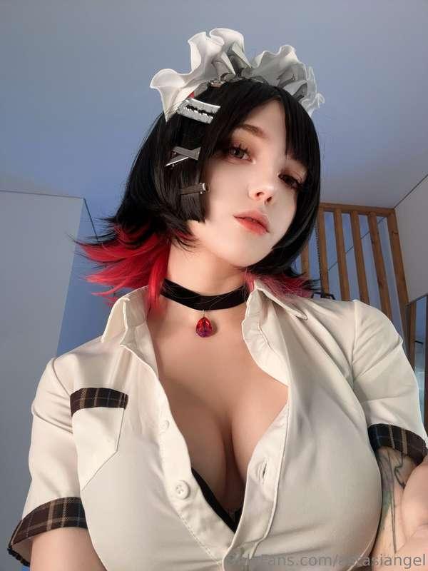 Come closer, baby… I don’t bite (unless you want me to 😈)