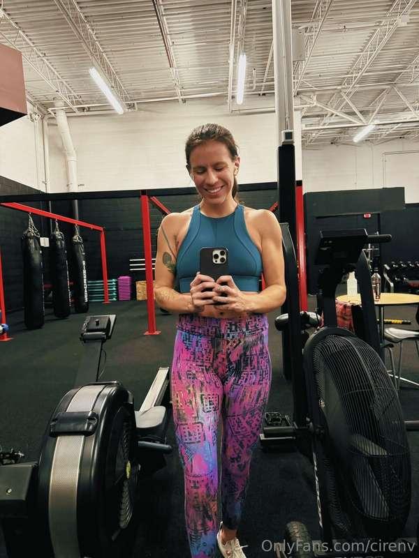 Gotta get that gym selfie in 🤳