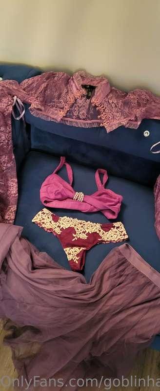 Purple Goddess Morticia Adams Cosplay Fit