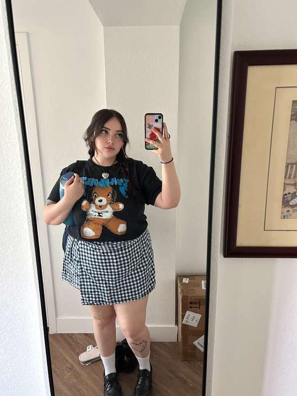 violet_harmon main image