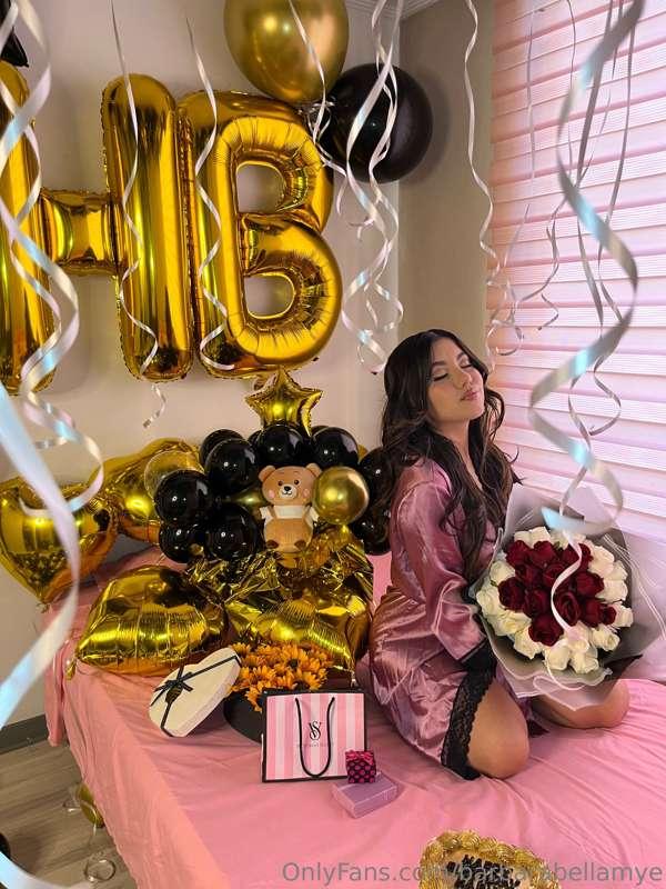 bday countdown: ON⏳🥳 who’s ready to shower me w love & gifts..