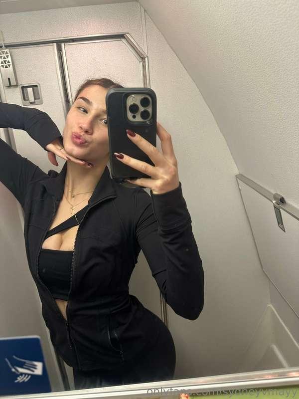 ✈️