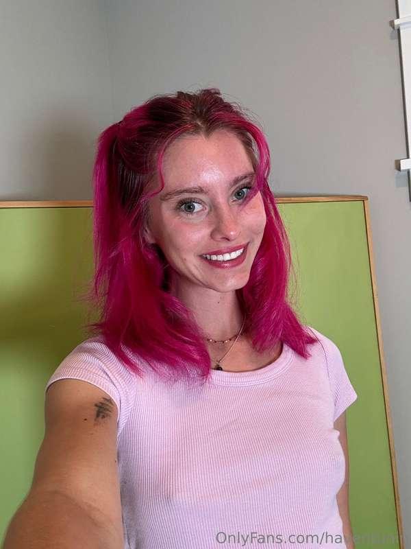 Hey!! I’m going live on @haven.tunin I hope you can join me ..