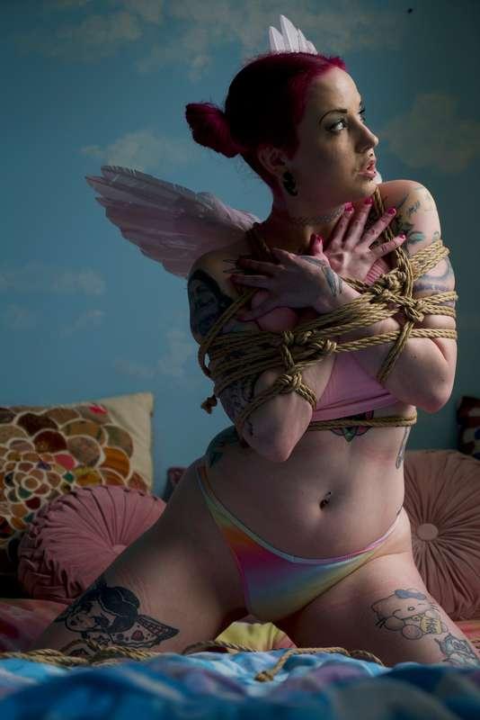 ladylazarus image #3