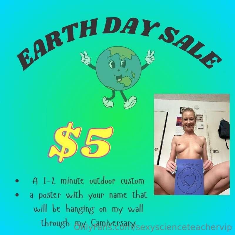 Happy Camiversay and Happy Earth Day!!
***Tip $5 and you wil..