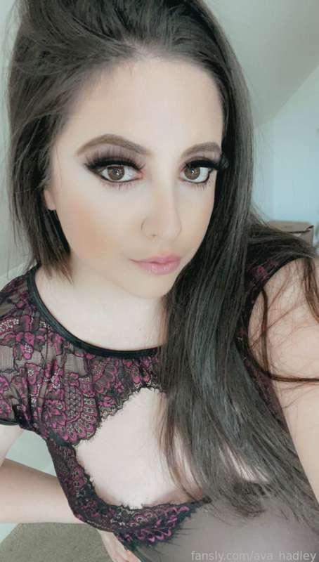 ava_hadley image #1