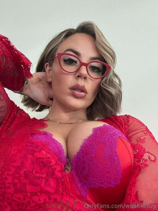 Time to show your Titty-Tuesday appreciation for a special t..