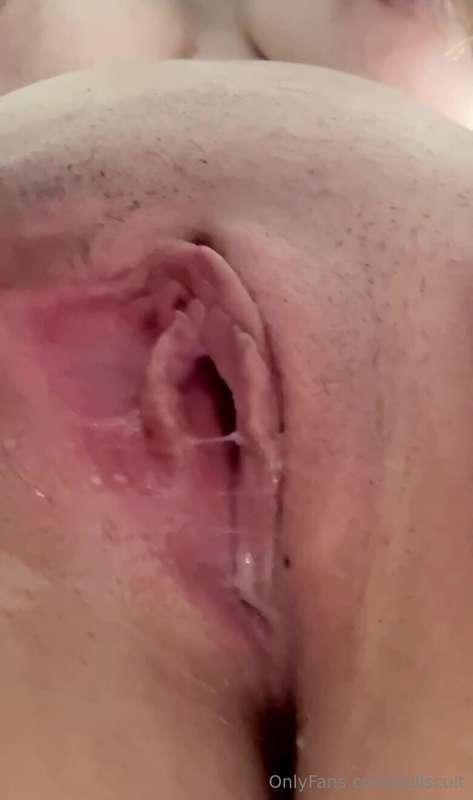 I'm so horny these days... I can't stop masturbating and my ..
