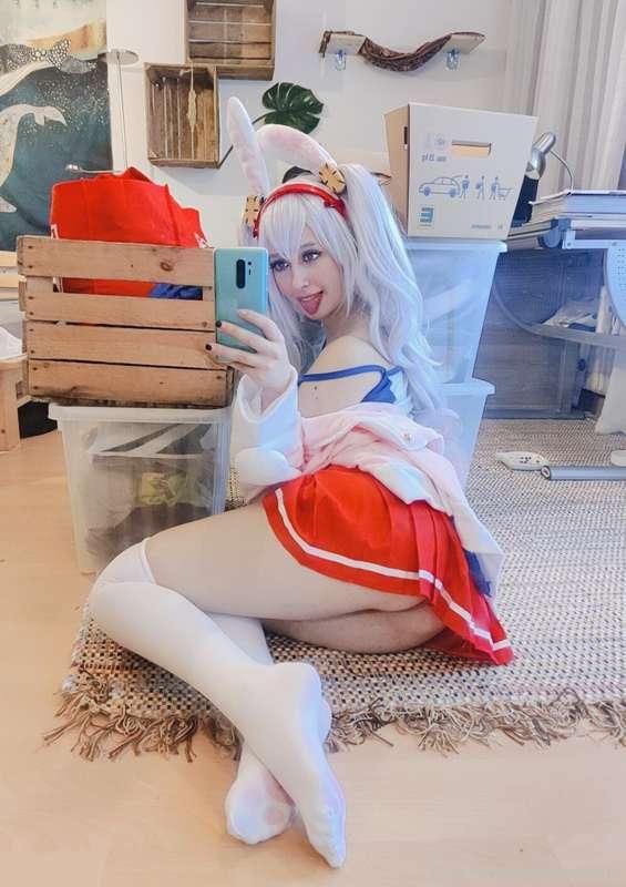 ~laffey part2~ be sure to swipe through <3 isn't this cospla..