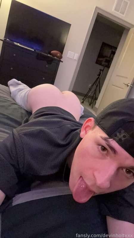 devinholtxxx image #0
