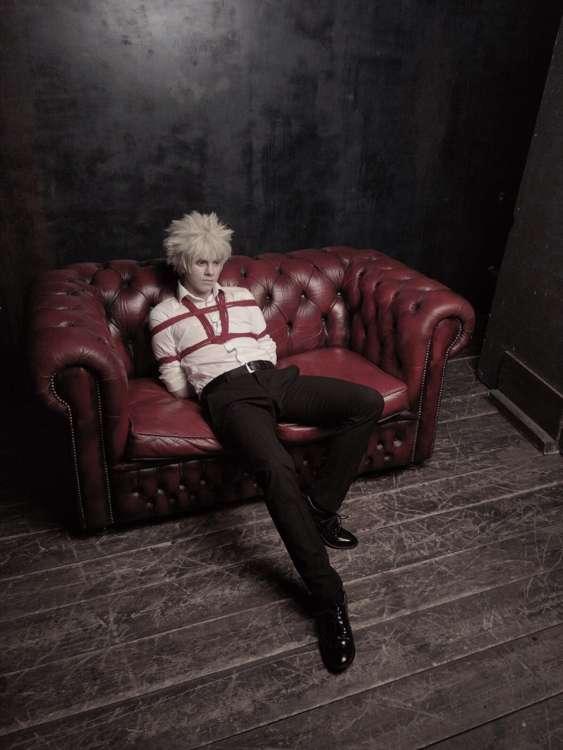 Bakugou: so fetish <3