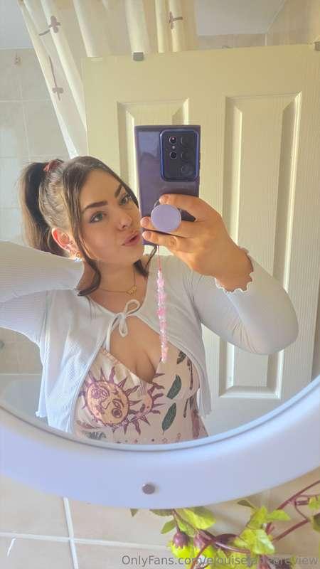 Am I sexy even with clothes on? 🤭