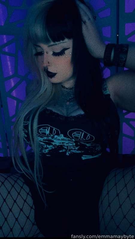 emmamaybyte image #14