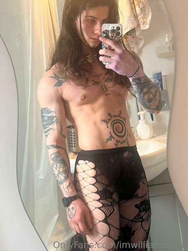 What would you guys like as a gift when we reach 1000 subs?