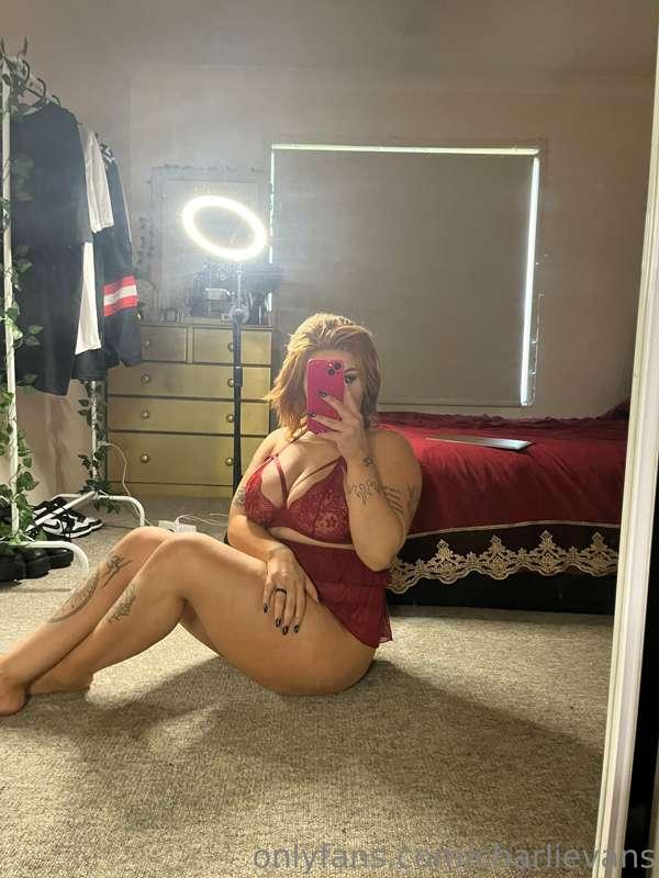 what do you want me to film in this set??💦😈

maybe you shoul..