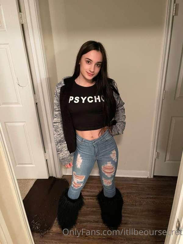 When daddy says pull down your pants 😋😩🤤💜🖤

Let me know if y..