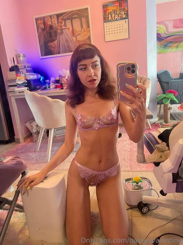 Confession time!! 🫦 I’ve been so horny today.. not so much f..